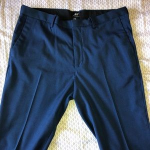 Men’s slacks (34 x 30)
